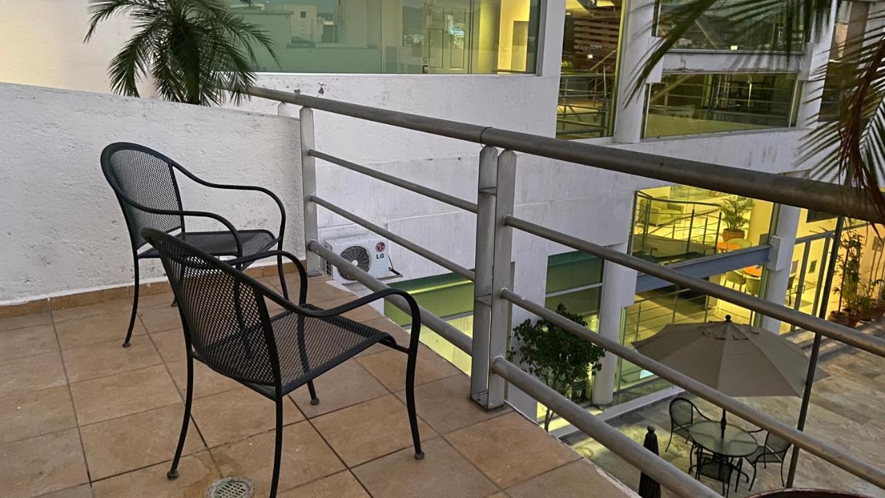 Hotel Enterprise Inn Poliforum レオン エクステリア 写真